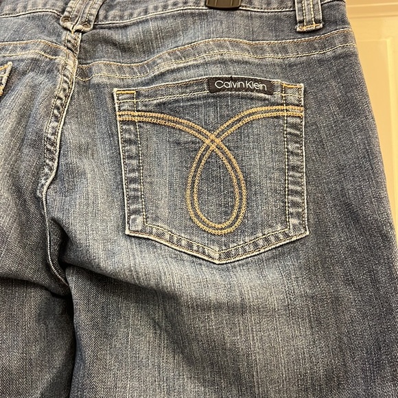 Calvin Klein Jeans ladies shorts - Picture 3 of 5